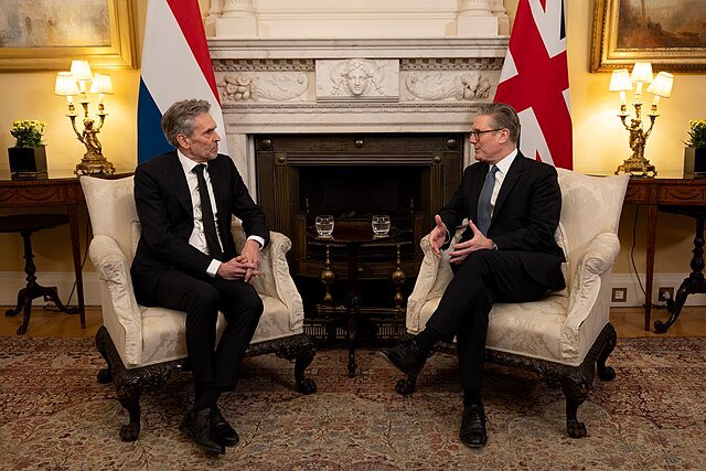 Dutch PM Schoof Rallies Parliament for Defense Support Amid Political Turmoil